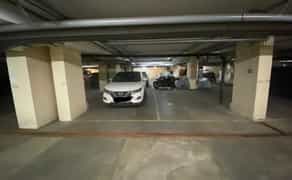 Паркомісце в підземному паркінгу