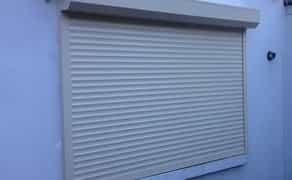 Ремонт захисних ролет Київ
