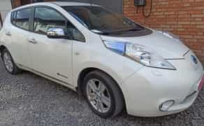 Авто Nissan Leaf, запас ходу 250 км +, 40 kwh
