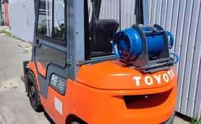 Навантажувач TOYOTA 7FGF25