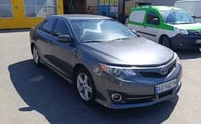 Авто Toyota Camry 50 для роботи в таксі