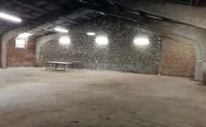 Складскі та офісні приміщення