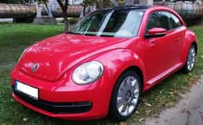 234 Volkswagen New Beetle червоний на зйомки фотосесію 