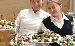 Послуги кухаря, офіціанта на ваше свято: 4000 грн(4 години) .Кейтеринг