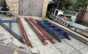 Будівельні ліса для фасадних робіт