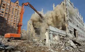 Демонтаж багатоповерхових будівель