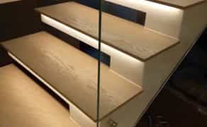 Сходи з дерева / обшивка бетонного каркасу деревом