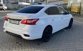  Авто Nissan для подорожі