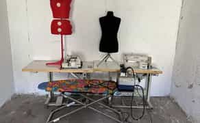 Швейные машинки, гладильную доску, манекен, парогенератор