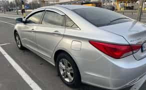 Авто Хюндай Соната 2013 року з правом викупу