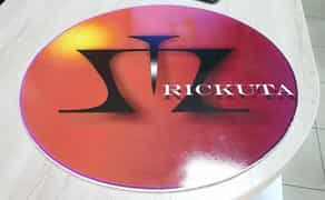 Таблички з логотипом, назвою. Таблички з логотипом, назвою.