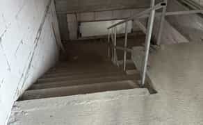 Склад вул. Черчилля Вінстона (Червоноткацька) 59 в Києві