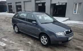 Skoda Fabia Подобово, під таксі.