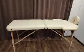 Масажний стіл