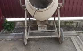 Бетонозмішувач, вихідні не враховуються