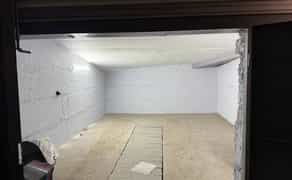 Гаражний бокс на першому поверсі