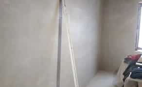 Виконуємо демонтажні роботи. Різка пройомів. Штукатурка стін