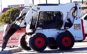 Міні-навантажувачі.