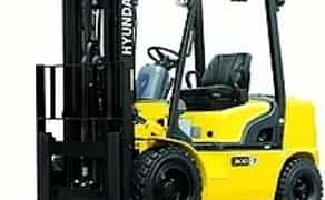 Автонавантажувач Hyundai 30D-7