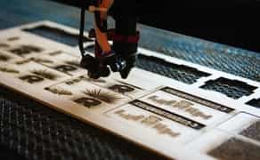 Лазерне гравіювання та фрезерування на ЧПУ верстаті