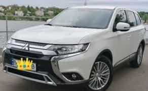 Послуги автомобіля Mitsubishi Outlander з водієм