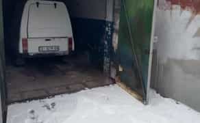 Цегляний гараж: підійде під авто або зберігання речей