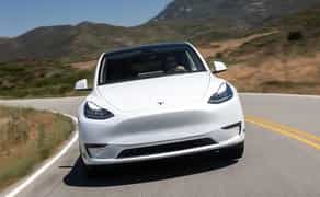 Авто на весілля! Продаж Tesla Y.