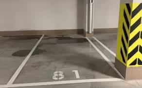 Паркомісце для вашого авто — безпека та комфорт щодня