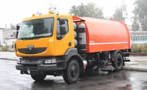 Прибирання територій вакуумно-підмітально-миюча машина