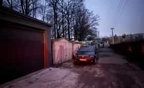 Просторий гараж на два автомобілі