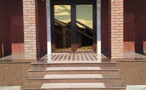 Виготовлення гранітних сходів на замовлення, оздоблення сходів, ґанок із граніту