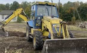 Послуги Екскаватора-Навантажувача та КамАЗ Самоскид: Земляні Роботи та Вивезення Сміття!