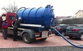 Асенізатор : викачка септиків .