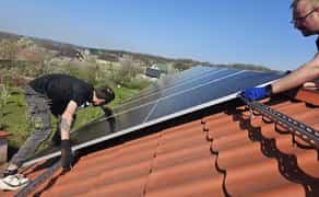 Професійний Монтаж та Встановлення Сонячних Панелей. Енергоефективність та Економія!