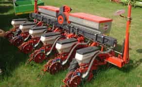 Професійна сівалка KUHN (641).