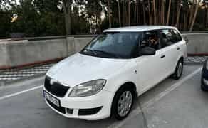 Авто skoda fabia 2010 1.6 дизель універсал