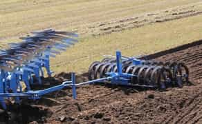 Плуг LEMKEN ( 372) Для пахоти.