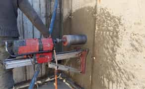 Алмазне буріння свердління отворів.