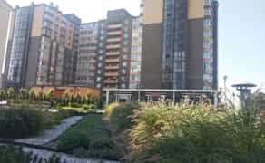 Зручне паркомісце в підземному паркінгу