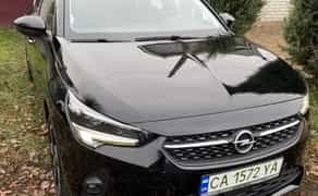 Автомобіль Opel Corsa E 2020 року. Електро, реальний запас ходу 280-300 (в залежності від манери їзди).