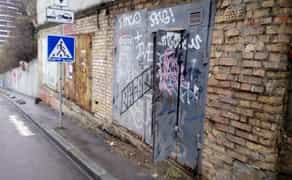 Цегляний гараж під склад, майстерню або інші потреби