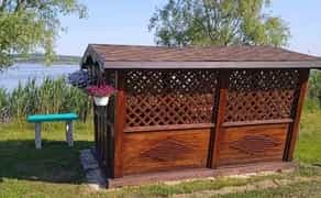 Альтанки на водосховище