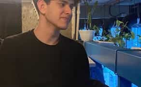 Досвідчений репетитор з японської