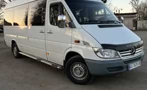 Автобус Mercedes