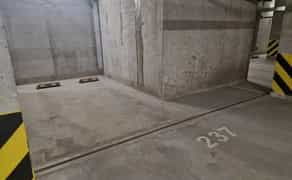 Паркомісце в ЖК “Нивки Парк”– зручно та безпечно