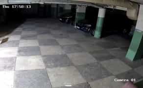 Паркомісце з відеонаглядом та захистом авто