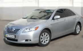 156 Авто на весілля Toyota Camry срібляста