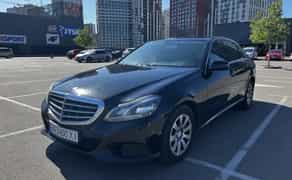 Авто Mercedes-Benz E 200