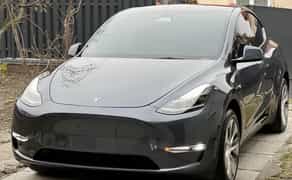 Авто Tesla Y