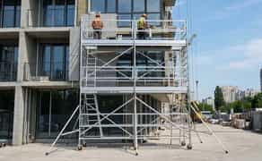 Алюмінієва вишка-тура на колесах широка 8м